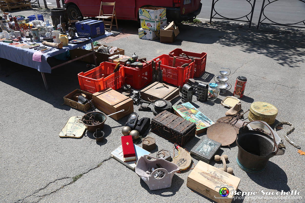 VBS_0055 - Mercatino dell'Antiquariato e dell'Hobbismo - Luglio 2023.jpg